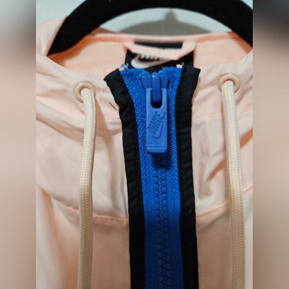 Nike windbreaker - Picture 2 of 11